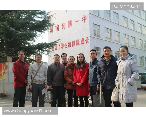 刘芳独家揭秘足球世界的独特见解与实战经验分享 刘芳独家揭秘足球世界的独特见解与实战经验分享