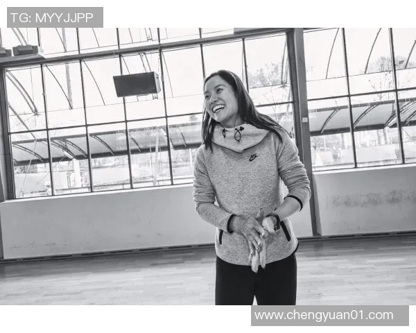 李芳专访：从青涩少女到篮球明星的成长之路与心路历程回顾