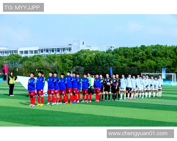 洛阳市校园足球明星展现青春风采助力足球梦想的成长之路